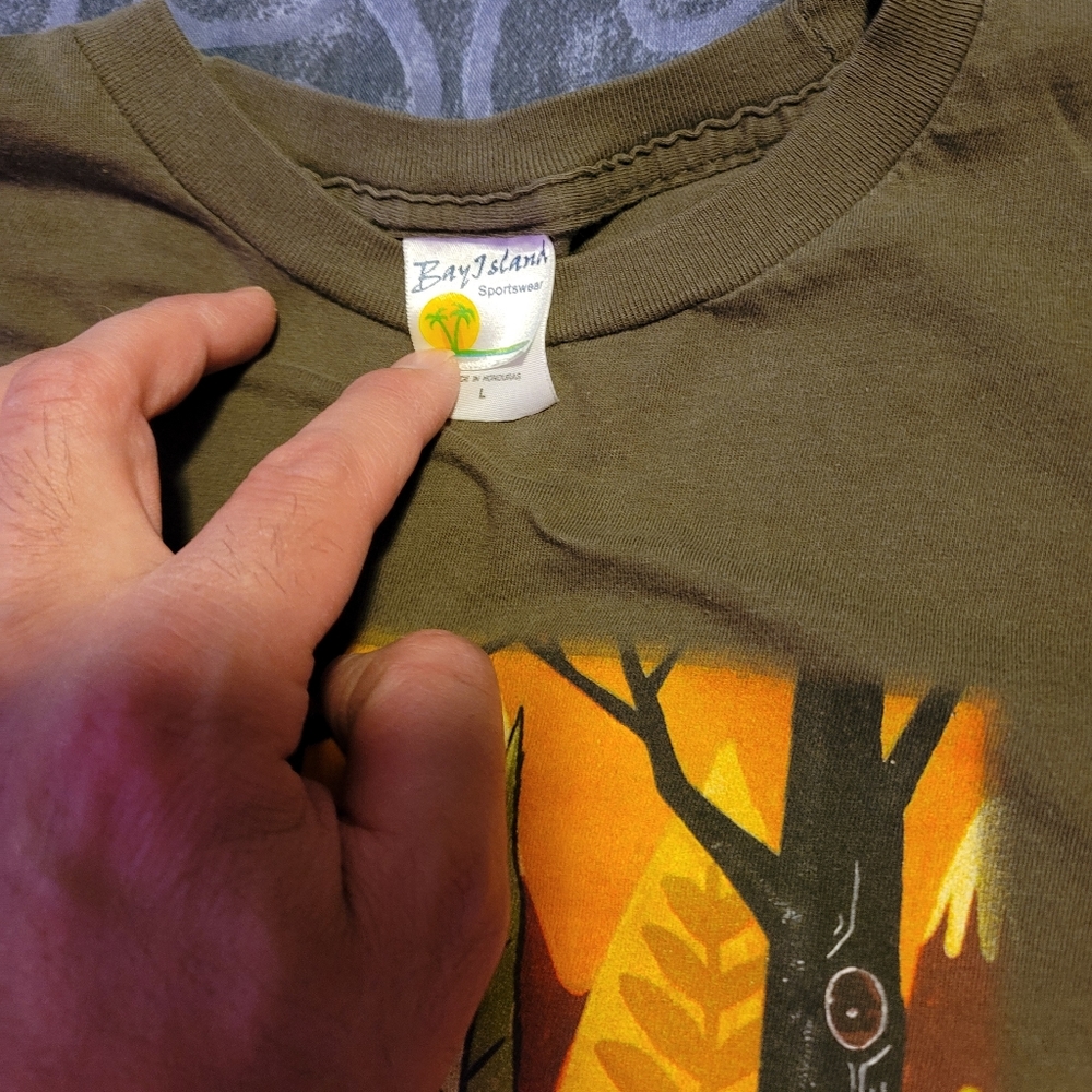Mens Camp scene T-Shirt - Picture 2 of 2